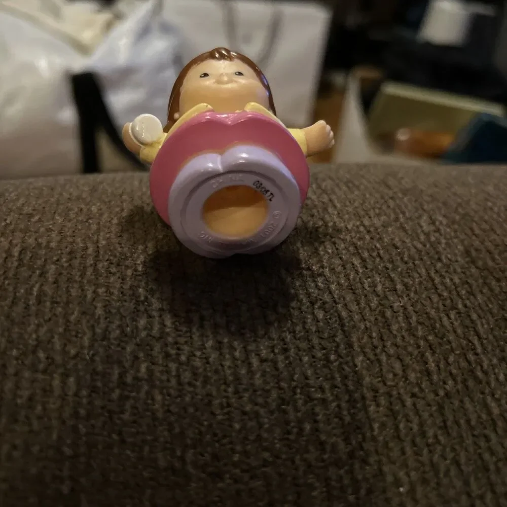 2008 Fisher Price Little People Mom Holding Baby Bottle Toy Figure